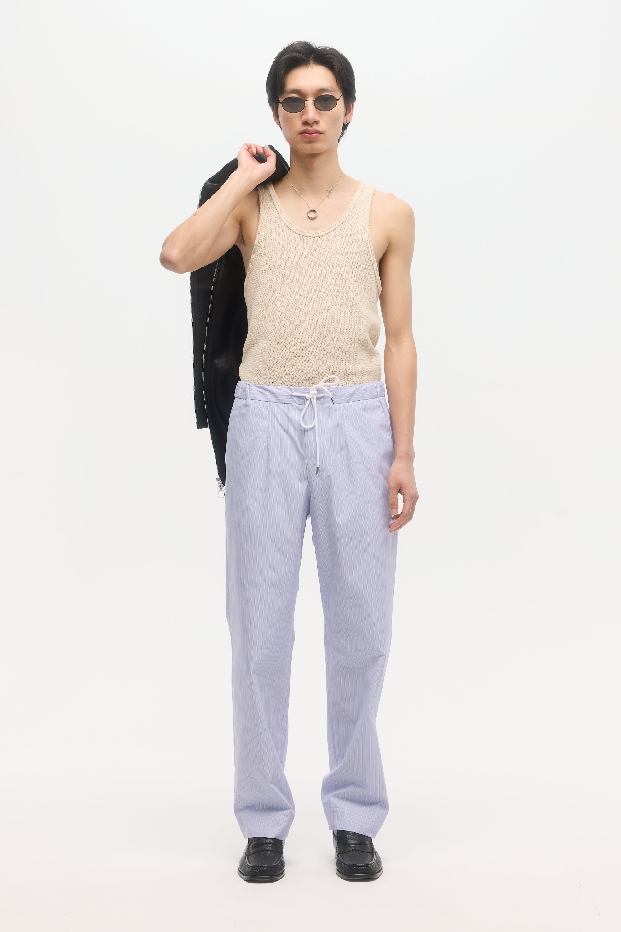 Shorts & Trousers – École de Pensée
