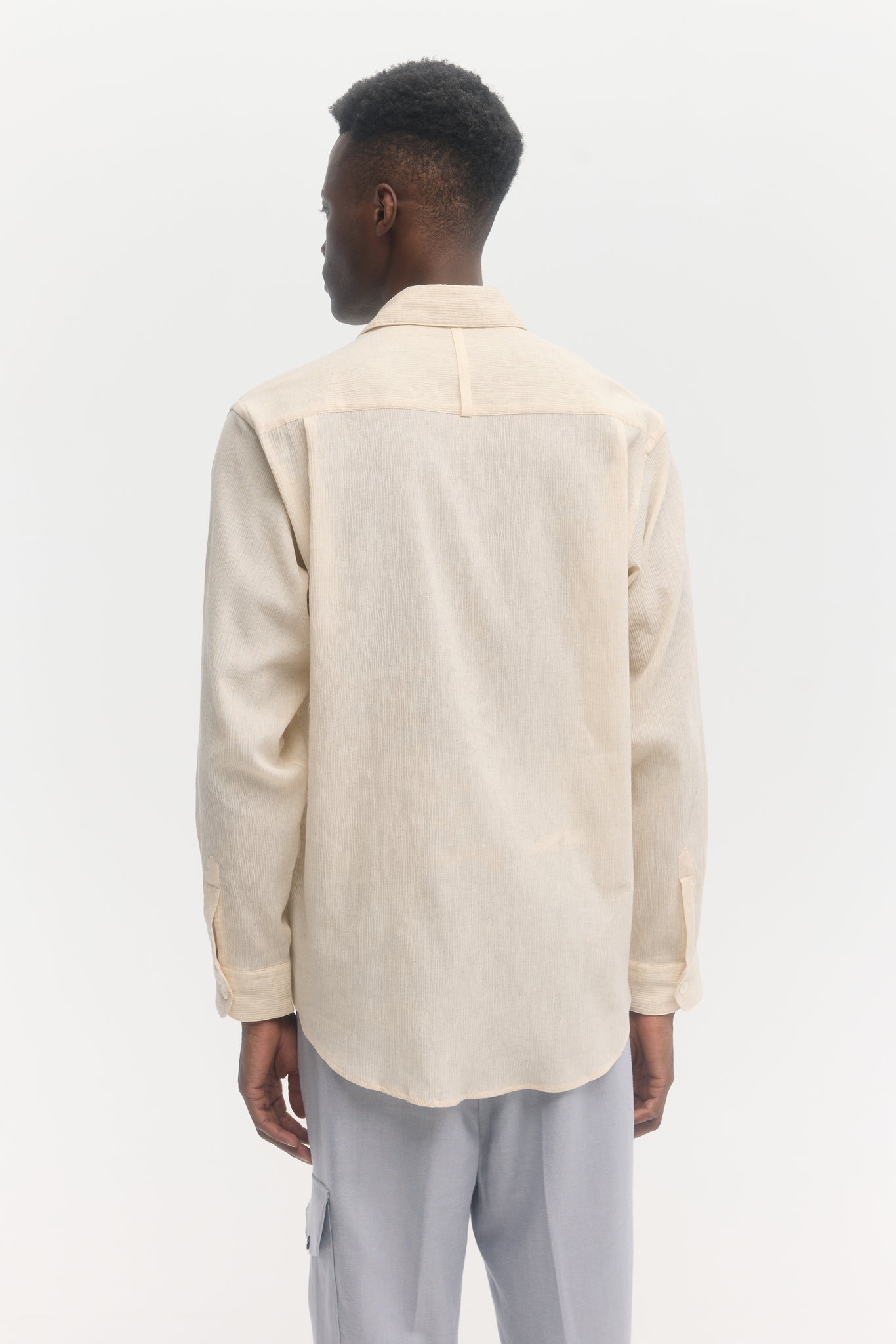 Chemise manches longues en crêpe froissé naturel