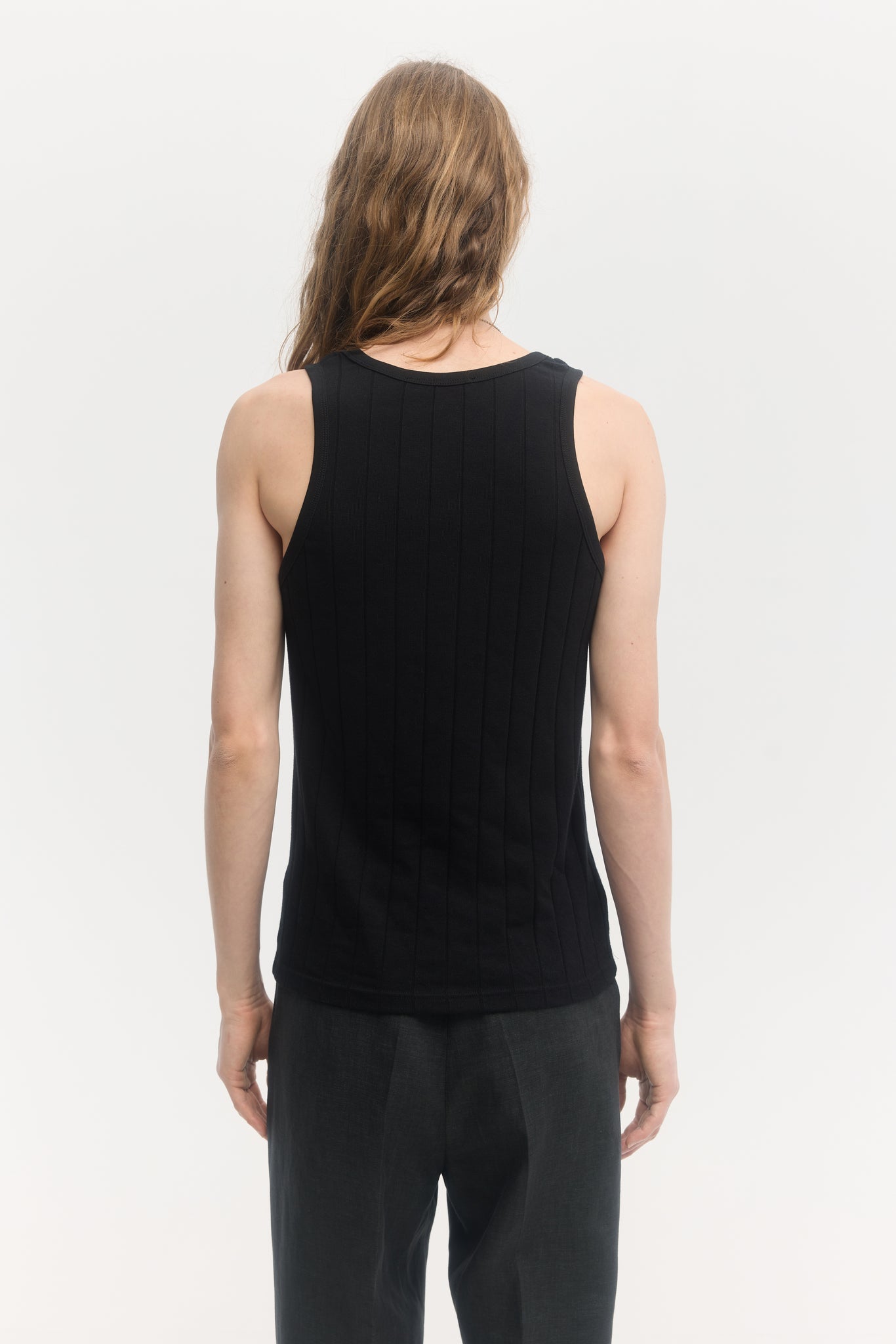 Débardeur noir en jersey de coton biologique côtelé