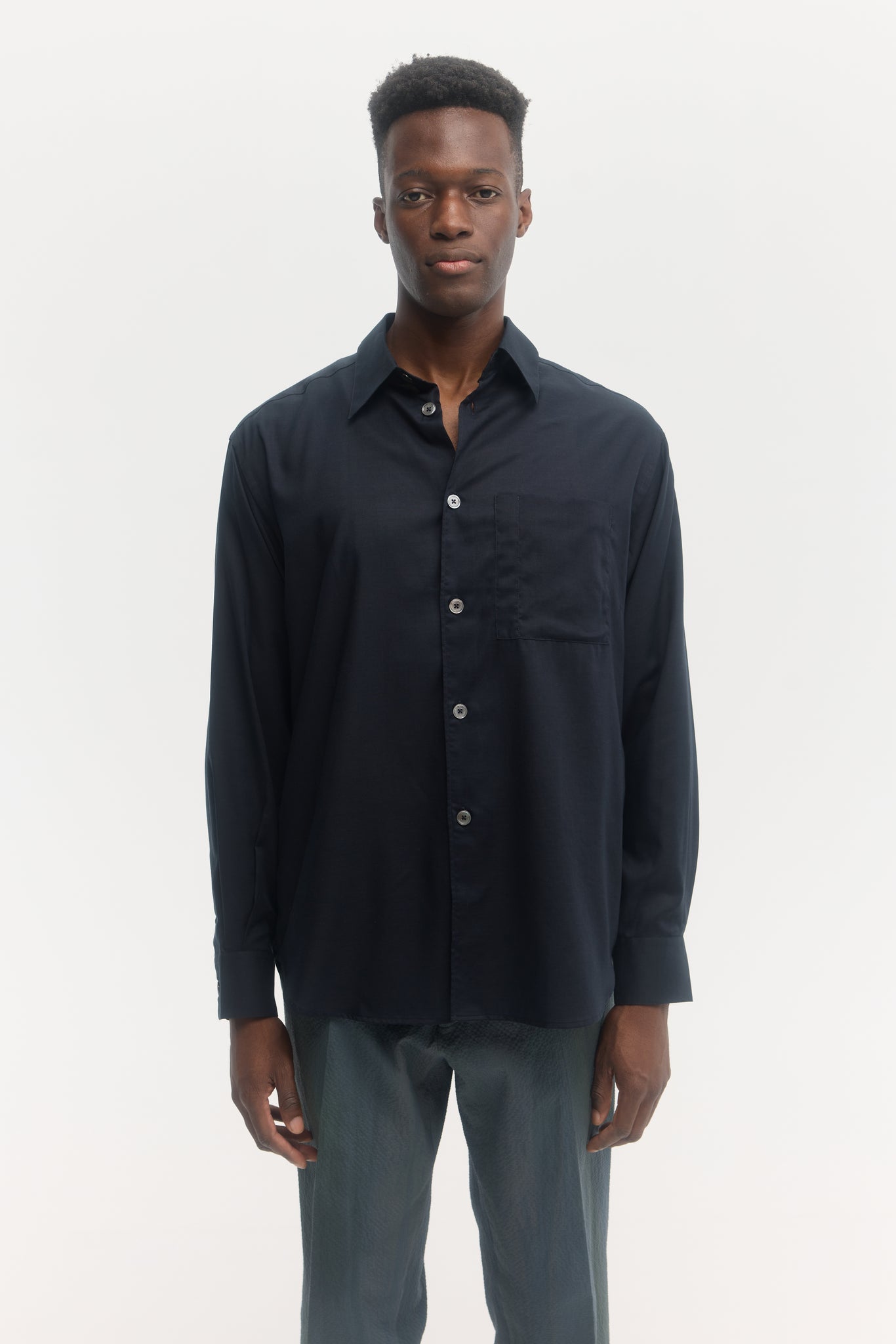 Chemise décontractée en voile de laine-coton super léger bleu nuit