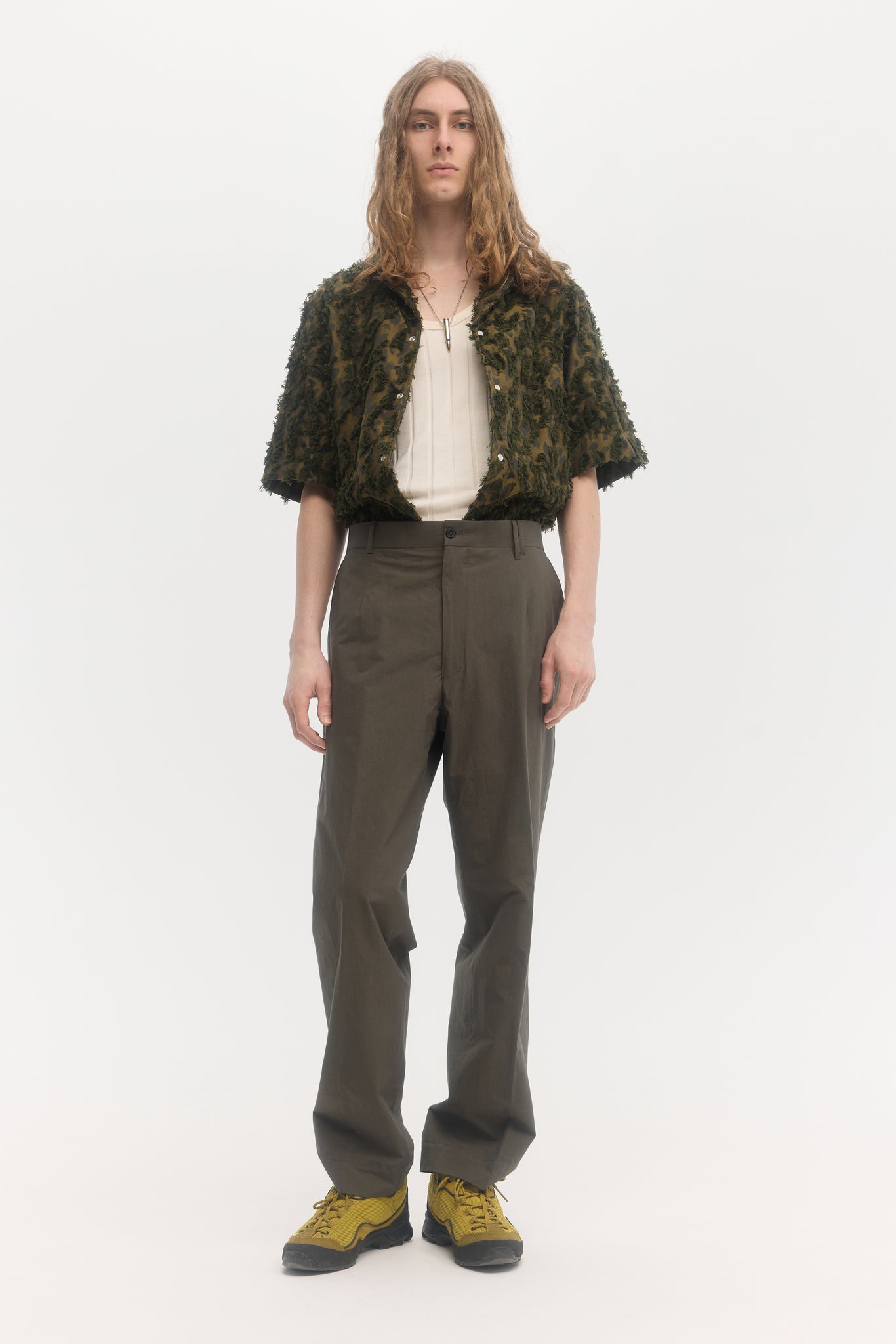 Pantalon droit en popeline typewriter olive foncé