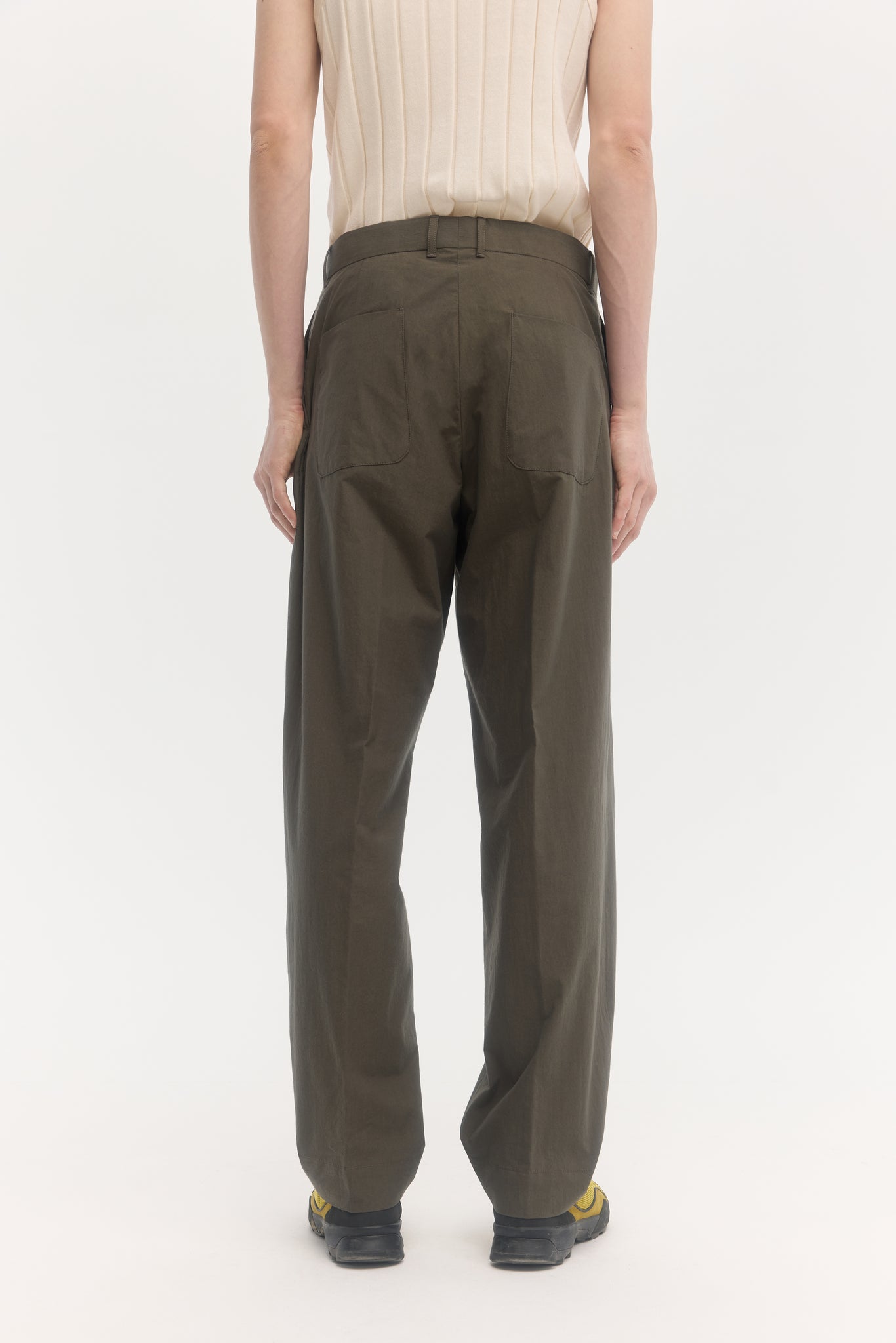Pantalon droit en popeline typewriter olive foncé
