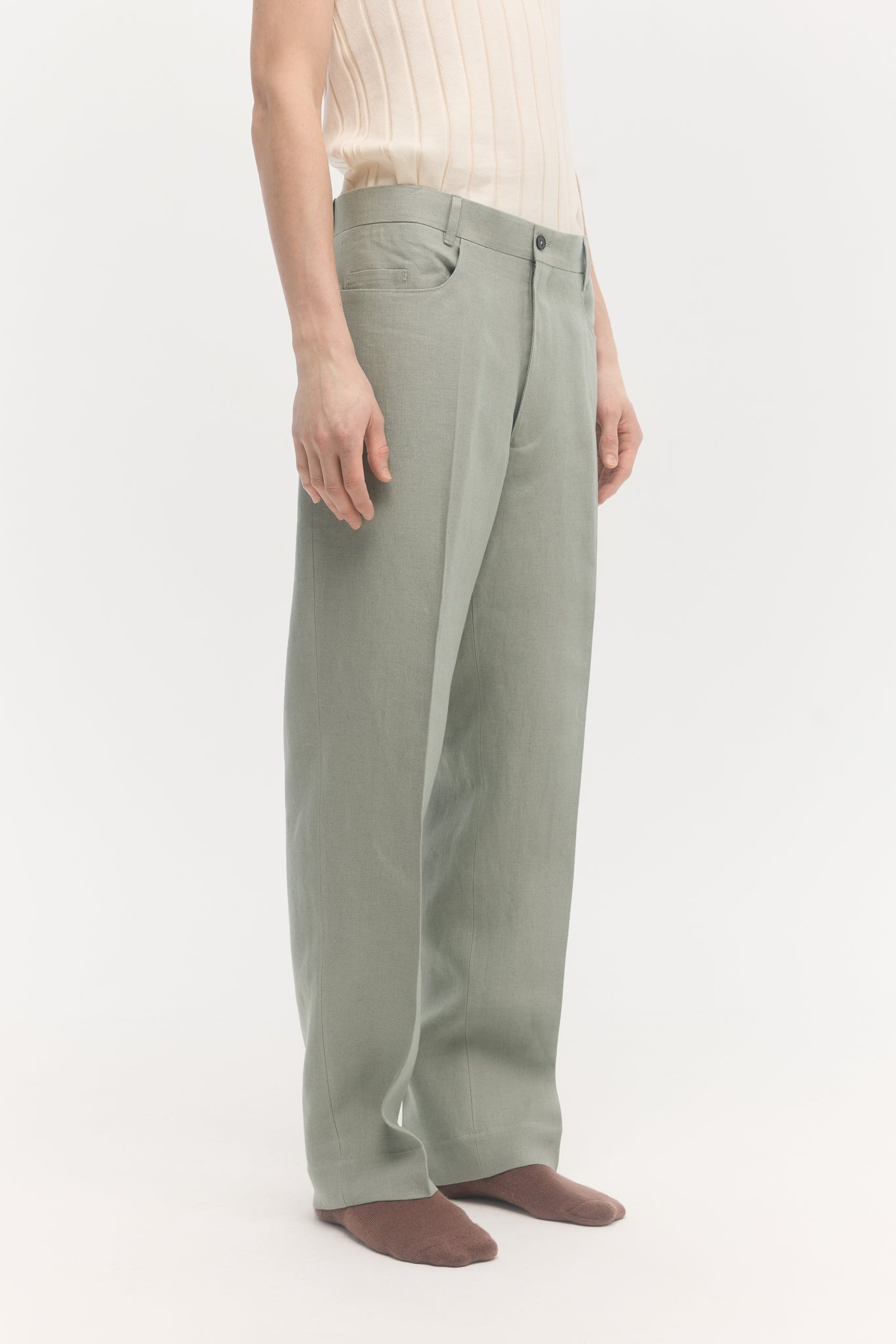 Pantalon droit en lin vert sauge