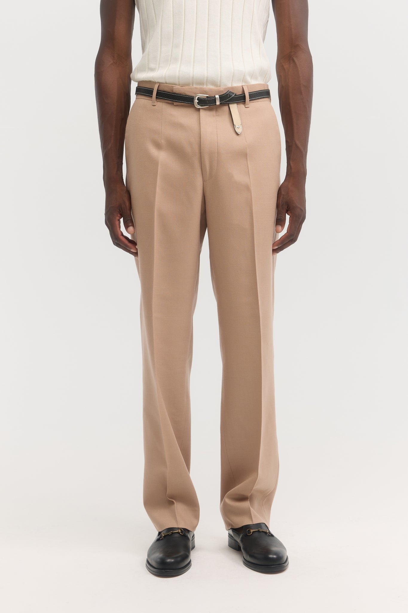 Pantalons droits en laine twill brossée vieux rose