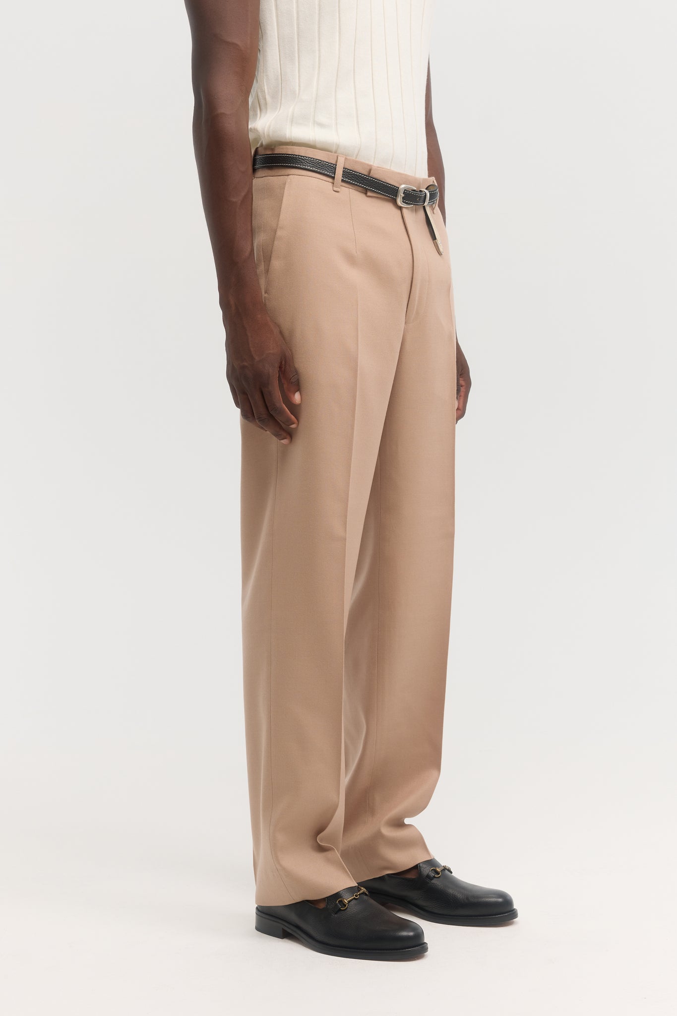 Pantalons droits en laine twill brossée vieux rose