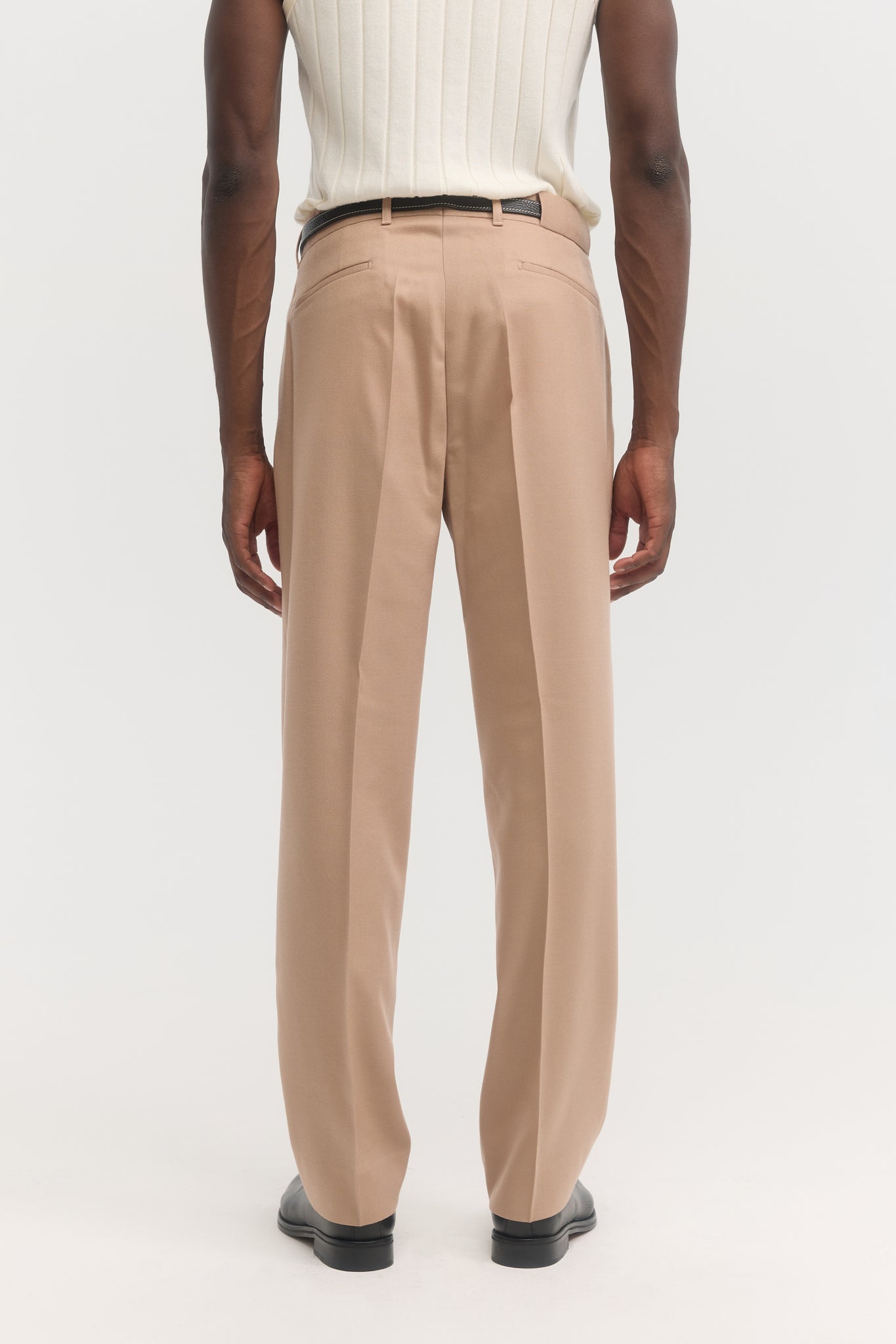 Pantalons droits en laine twill brossée vieux rose
