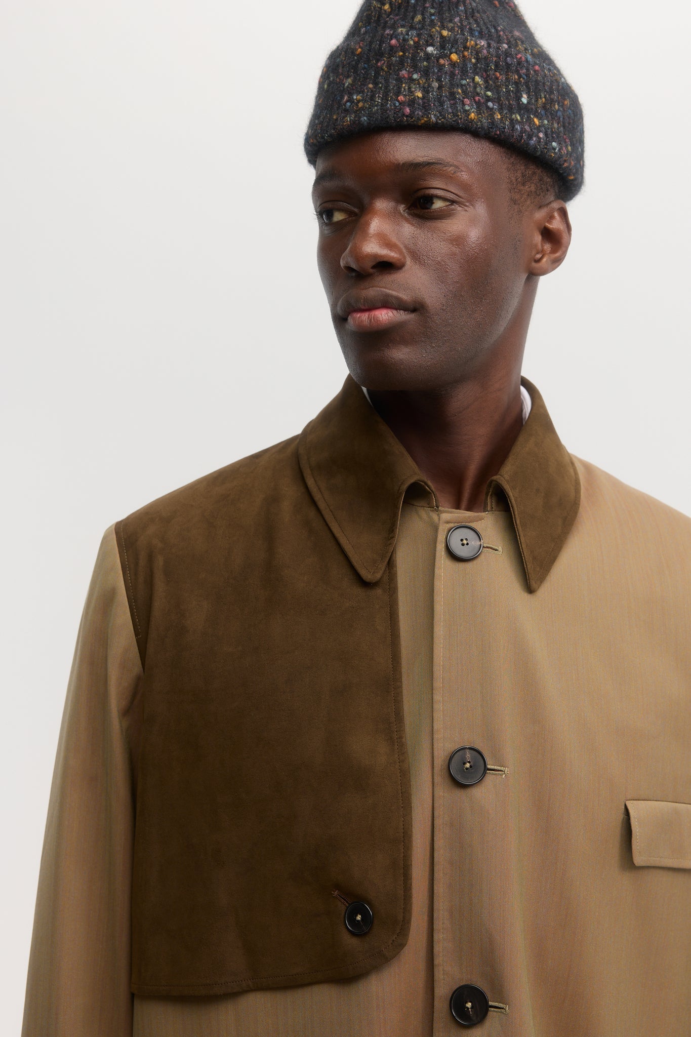 Manteau de pluie en laine à chevrons laiton
