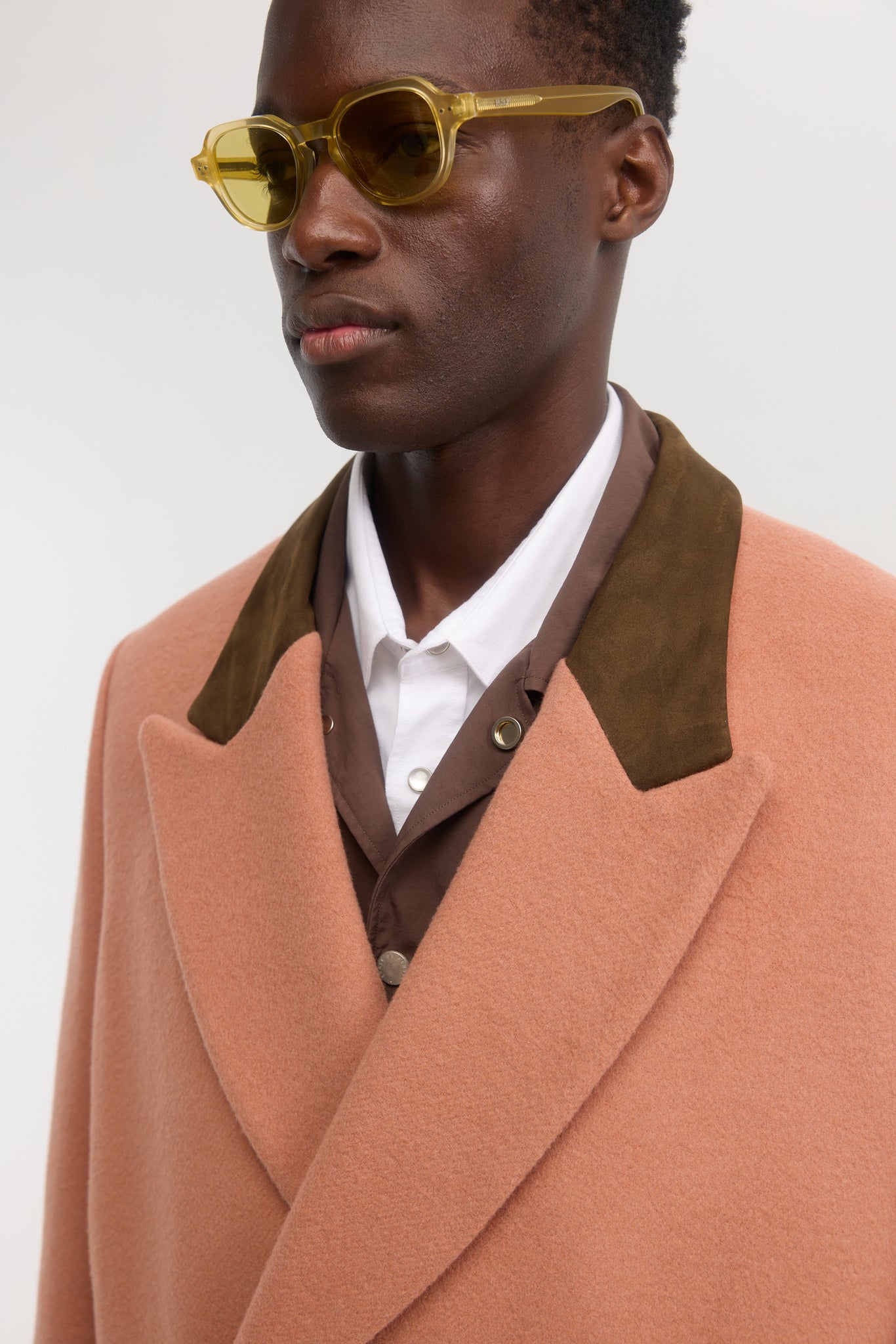 Manteau croisé en laine melton à col en daim vieux rose