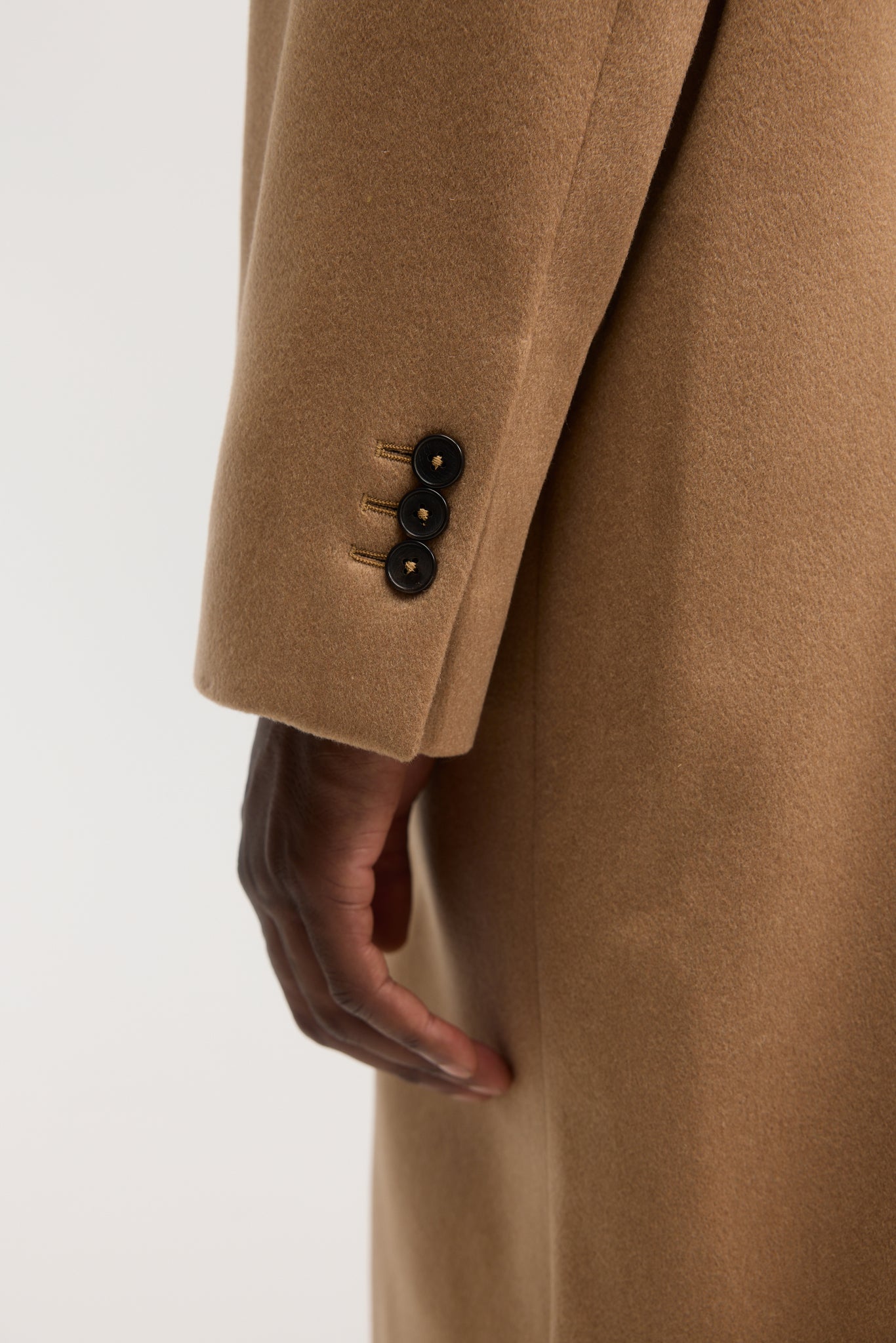 Manteau croisé en pur cachemire camel