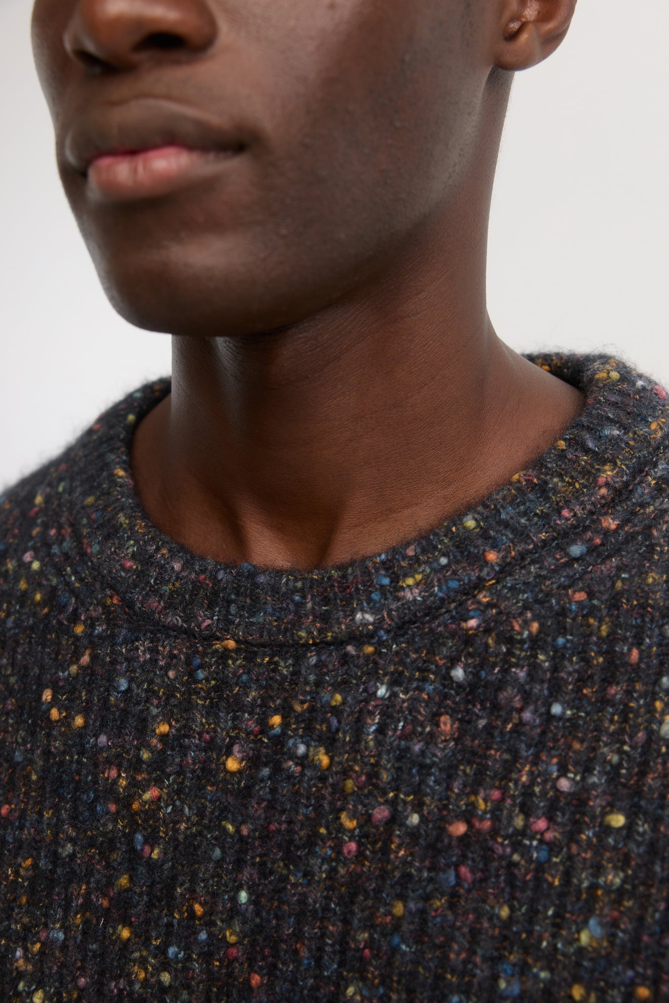 Pull en laine de coton alpaga à côtes en tweed multi donegal Encre