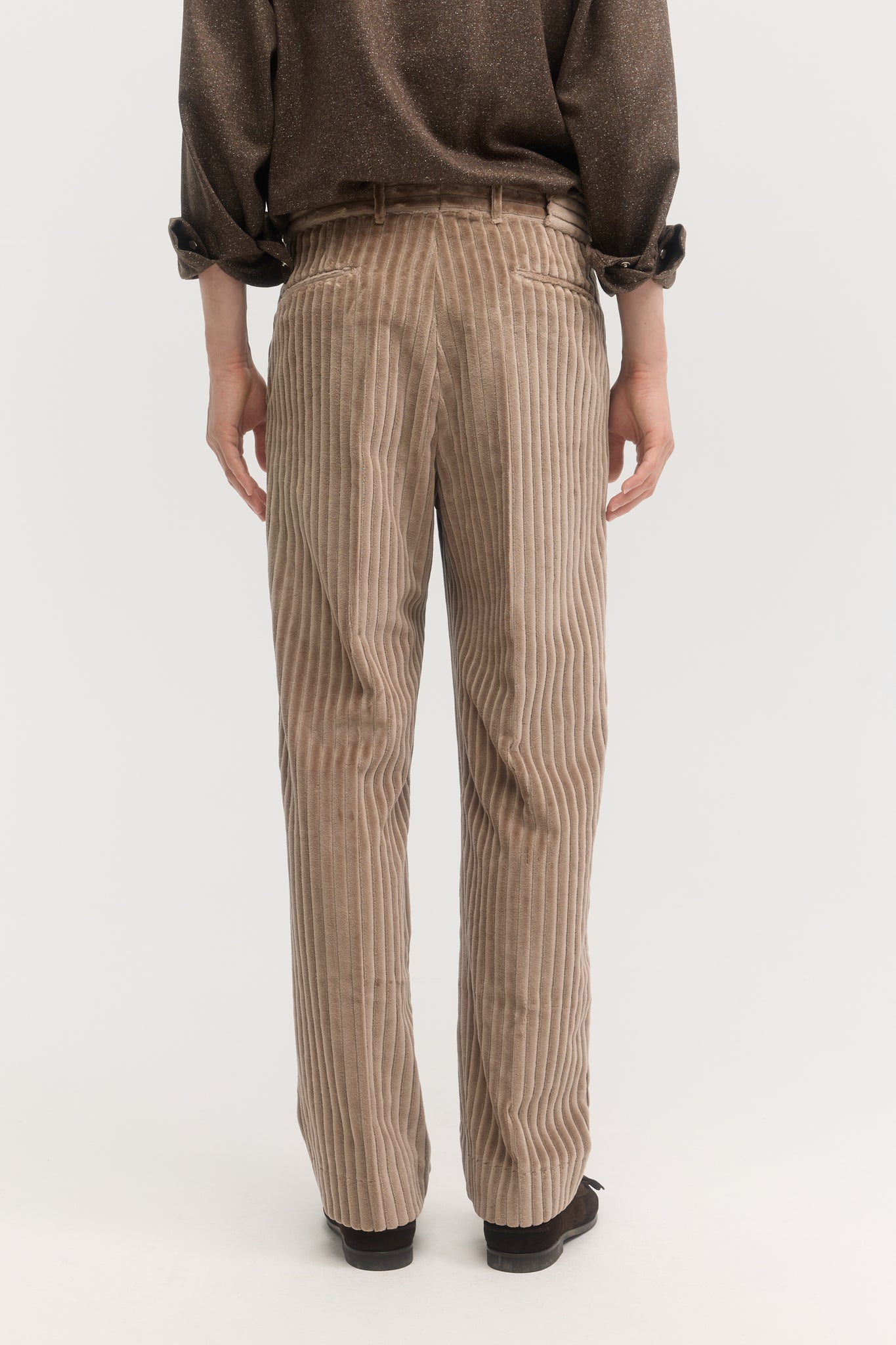 Pantalon droit en velours côtelé épais beige marron