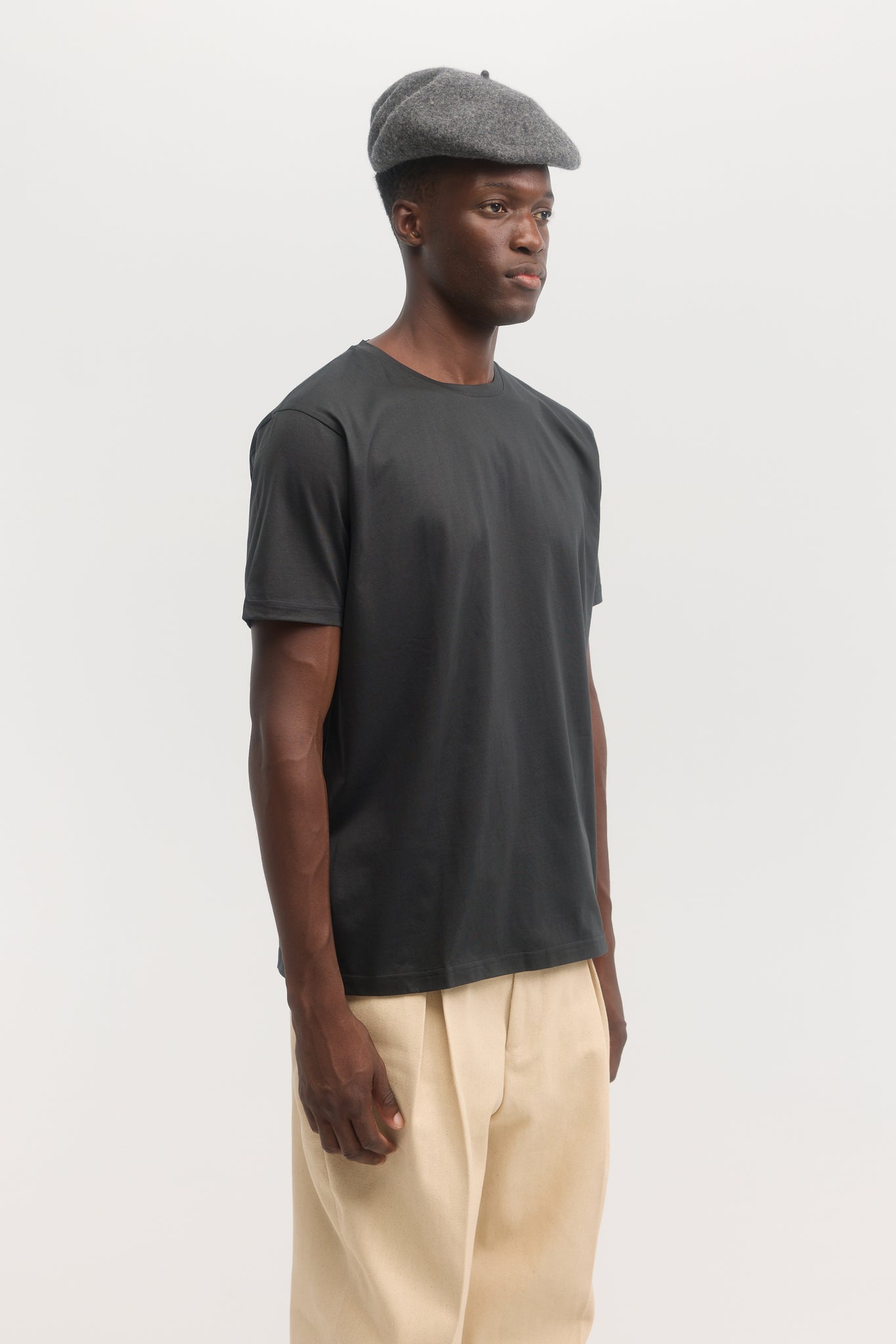 Anthracite black mercerized organic cotton crewneck t-shirt