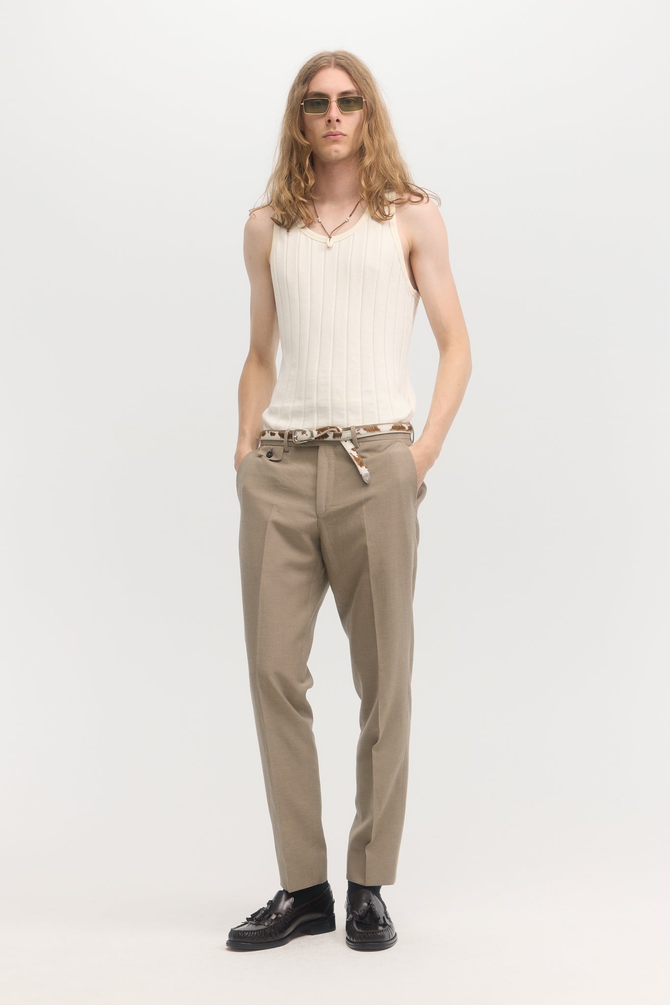 Pantalons fuselé en laine coton et lin taupe