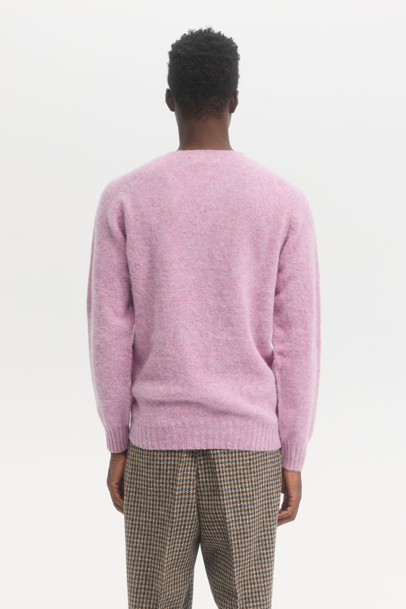 Pull en laine shetland brossée rose