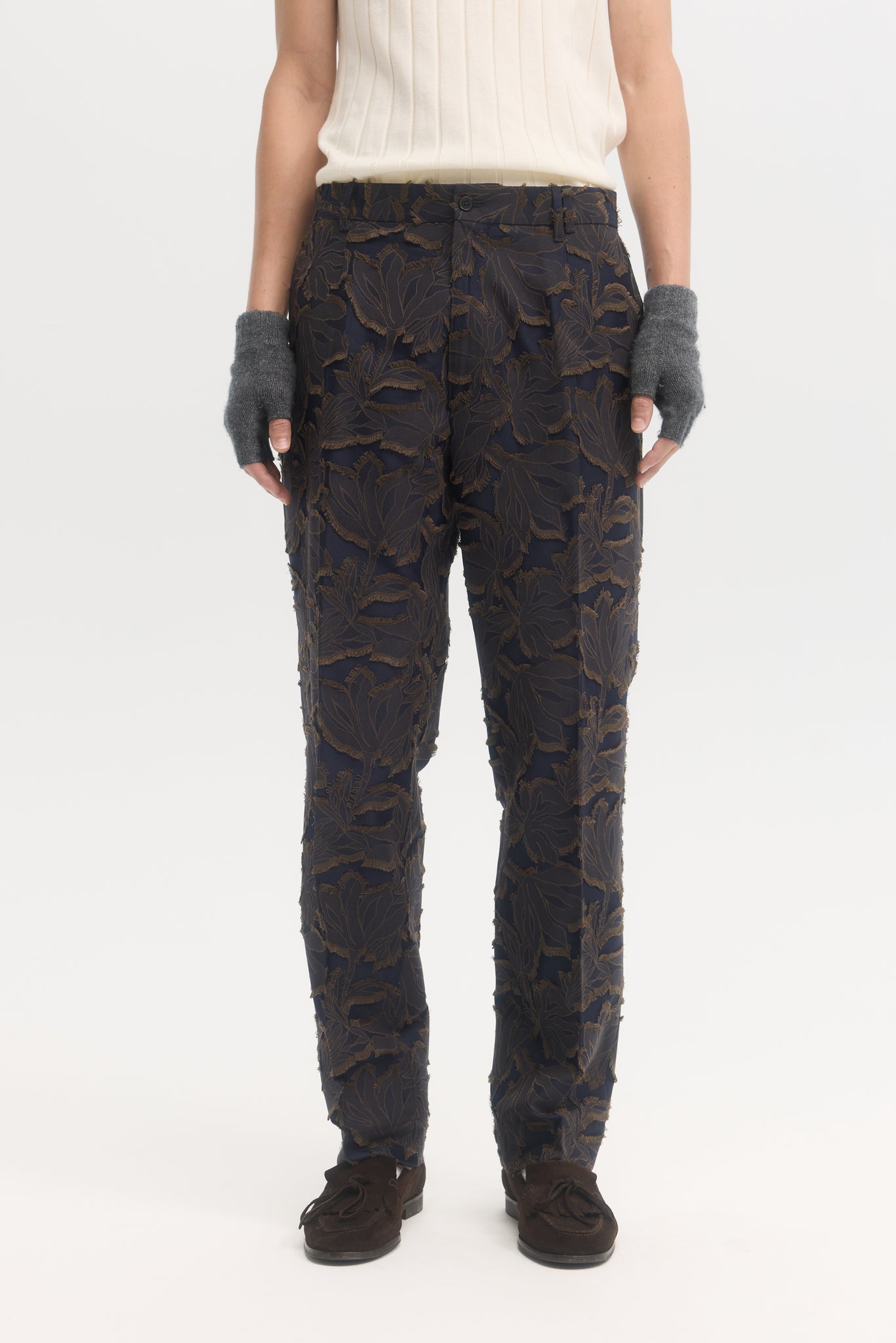 Pantalons droits à jacquard botanique marine et marron