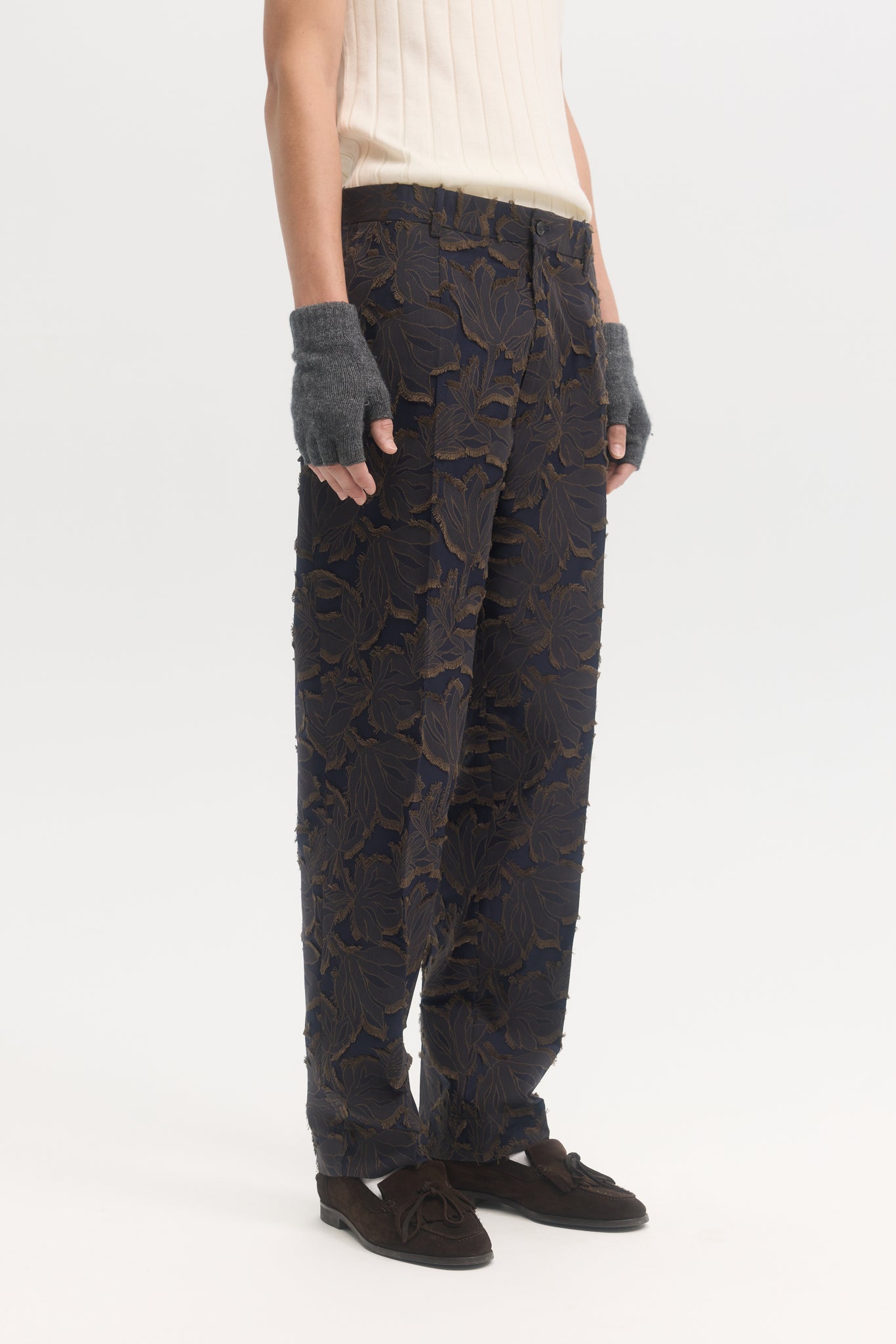 Pantalons droits à jacquard botanique marine et marron