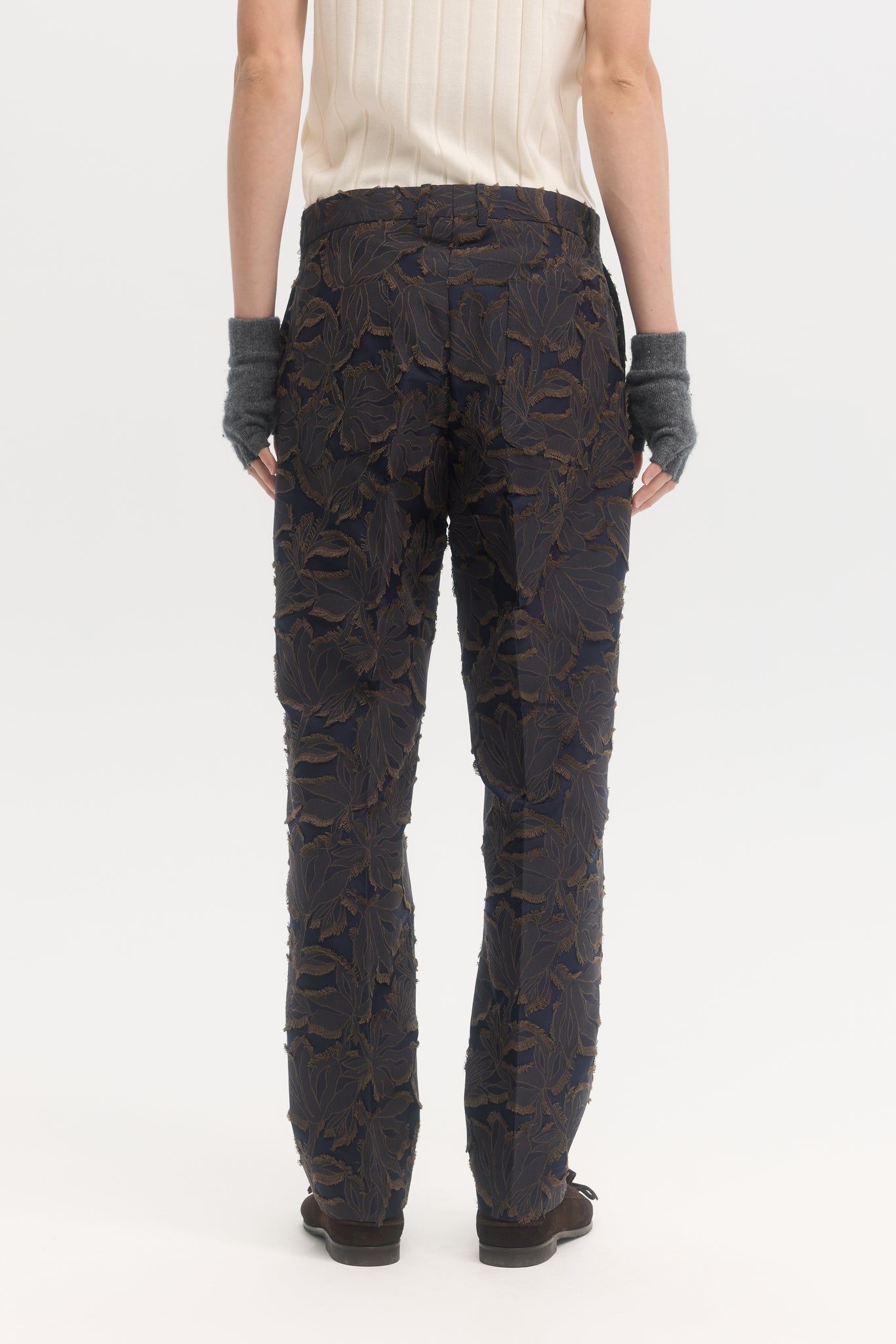 Pantalons droits à jacquard botanique marine et marron