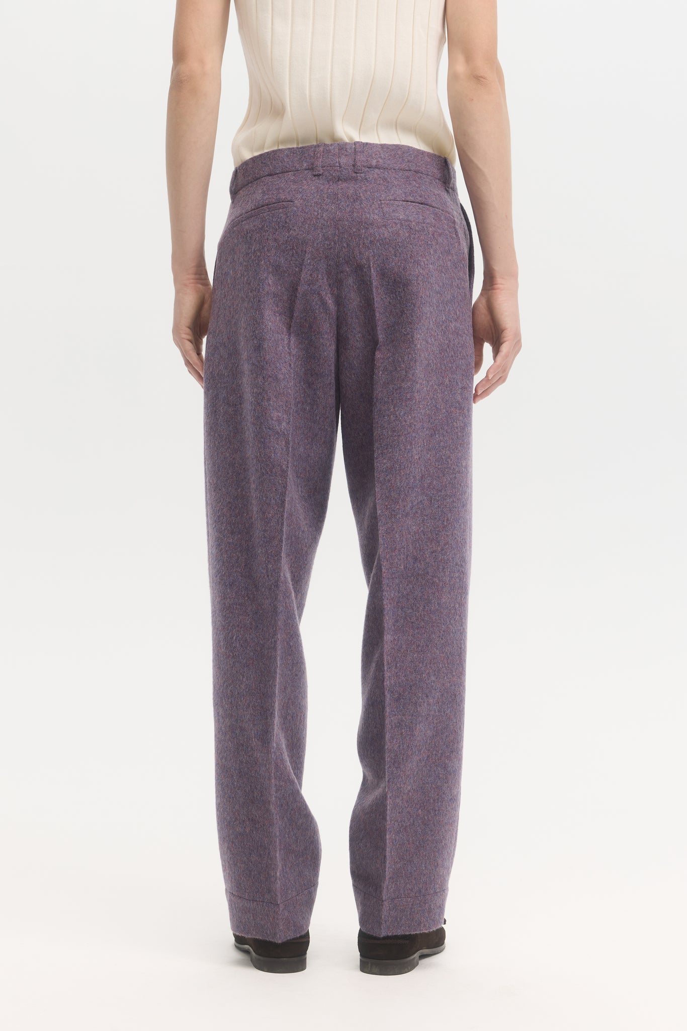 Pantalons droits en laine shaggy brossée violet