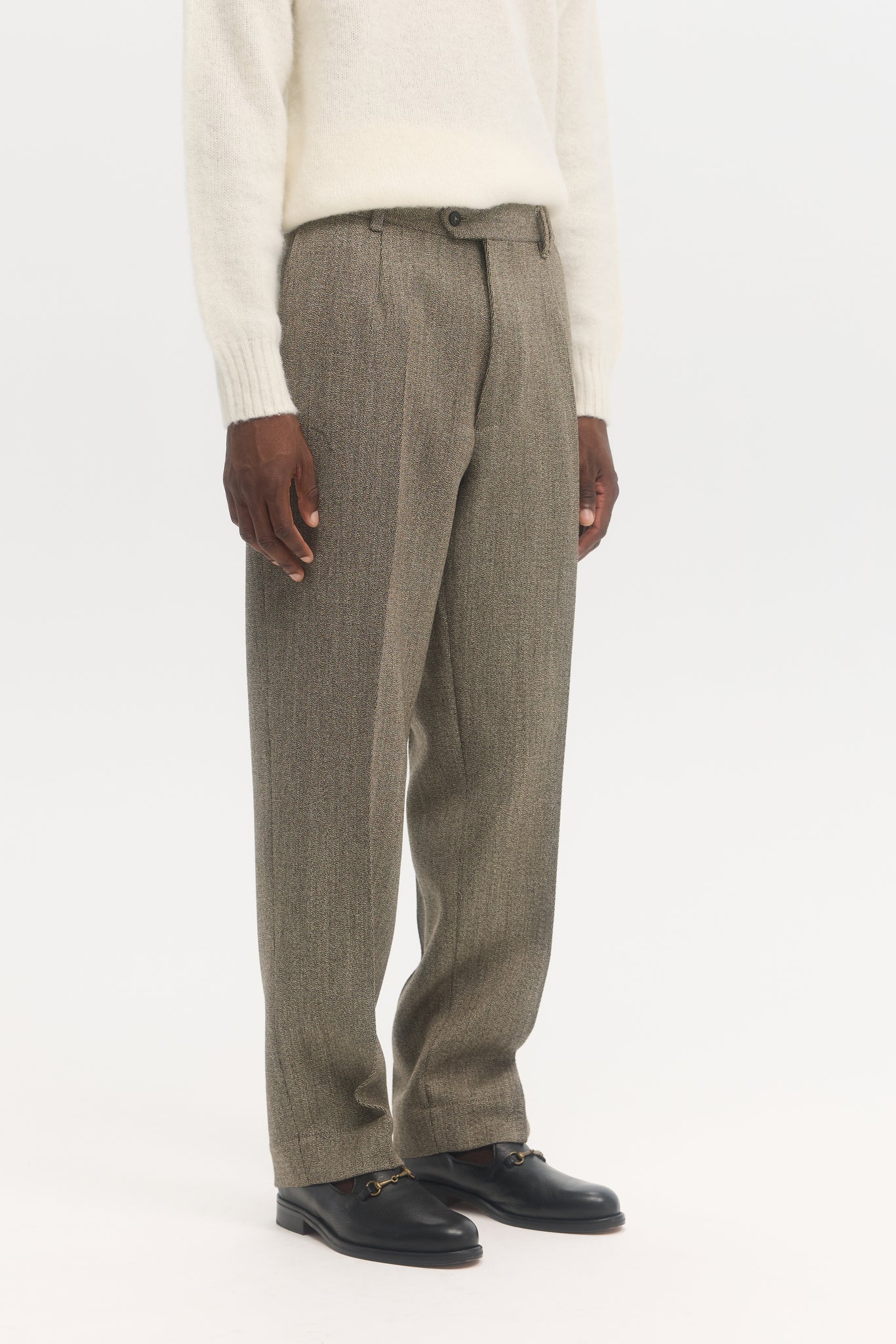 Pantalon droit en laine vierge gabardine moulinée naturel