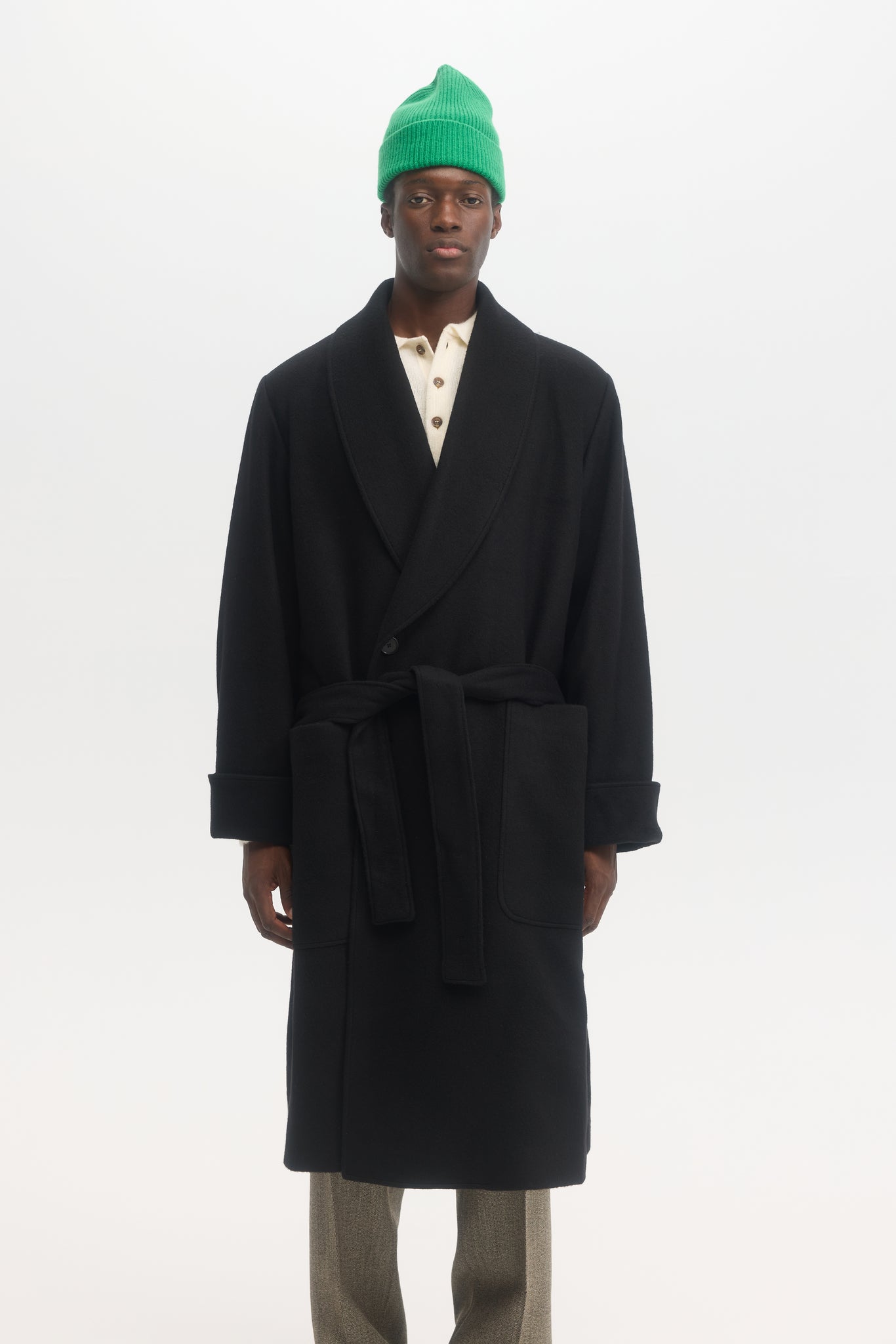Manteau en cachemire col châle noir