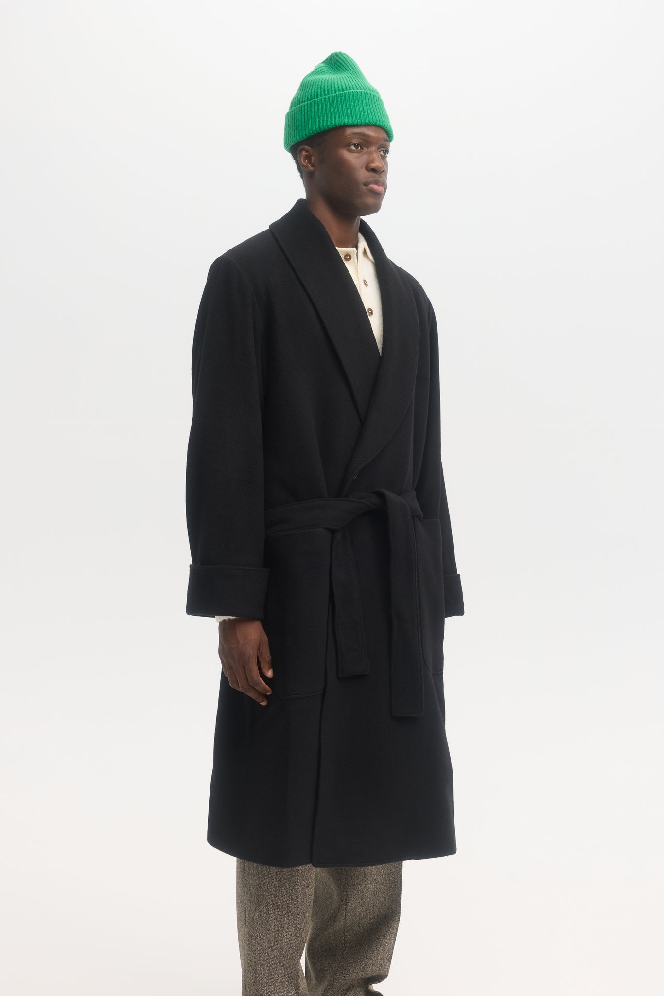 Manteau en cachemire col châle noir