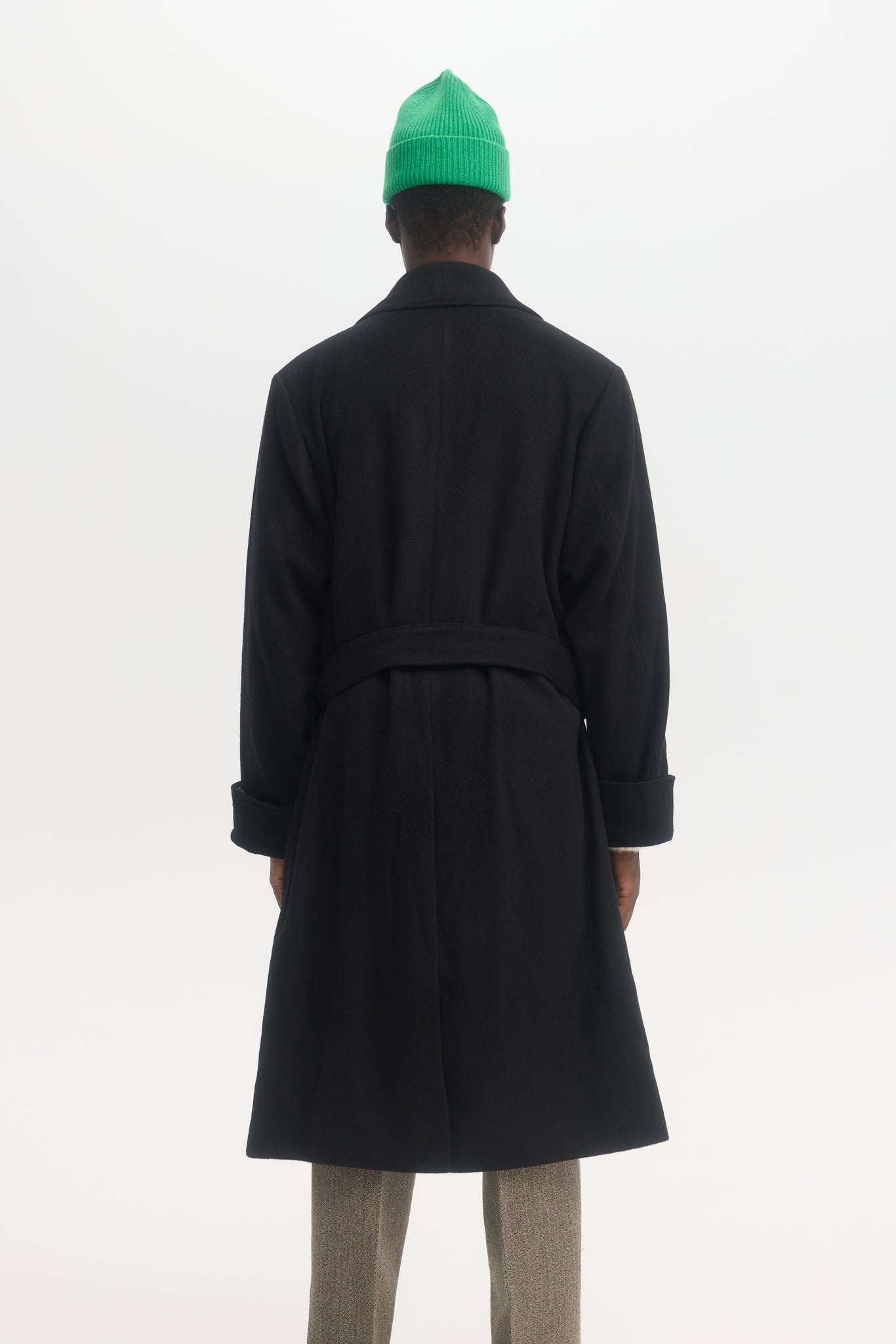 Manteau en cachemire col châle noir