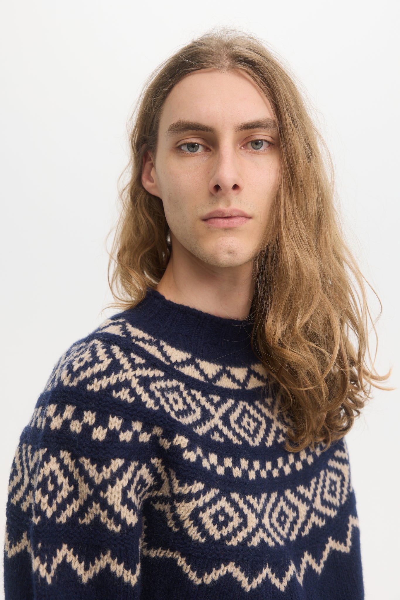 Pull en laine jacquard bleu marine à col rond Fair Isle