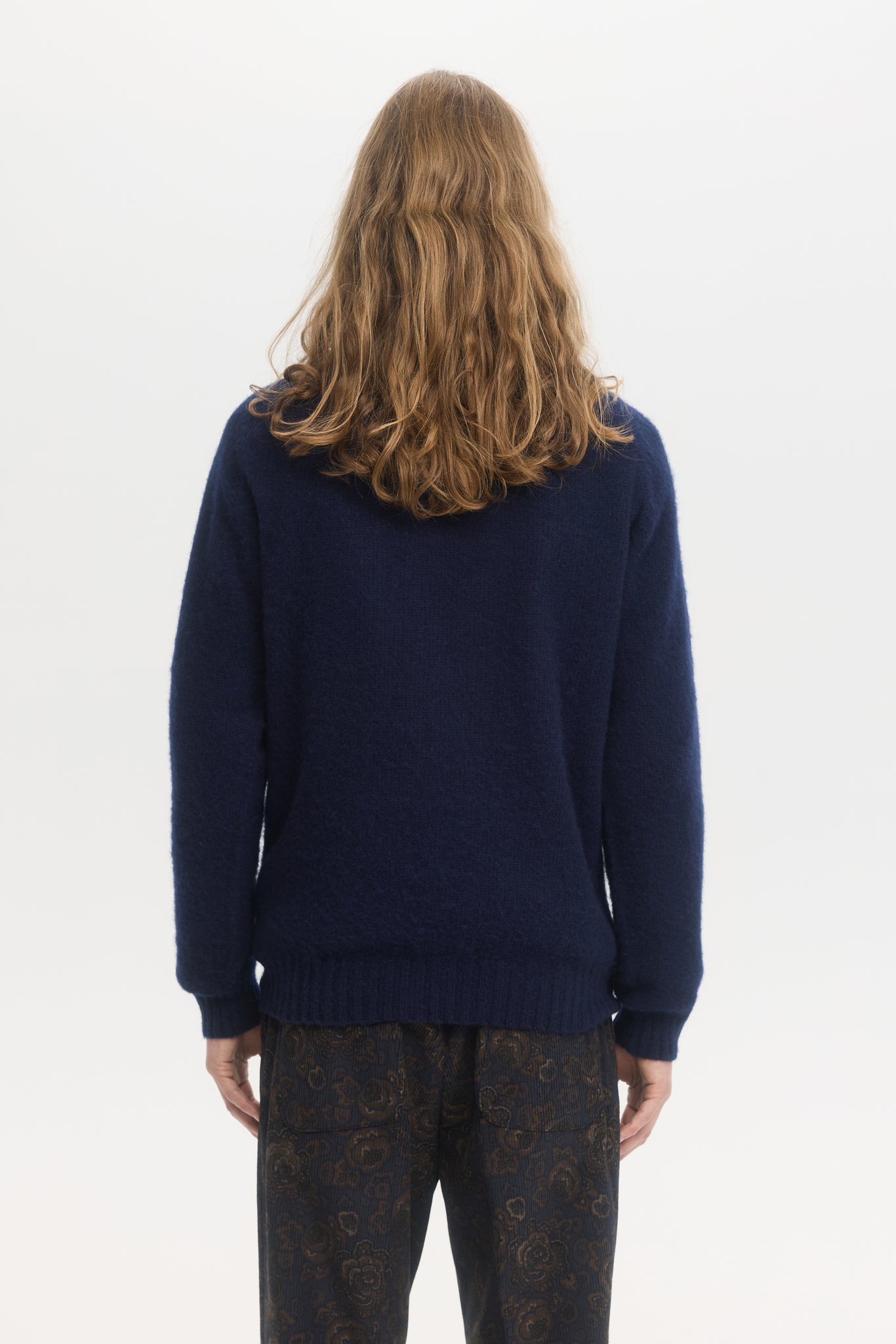 Pul en laine Shetland brossée marine