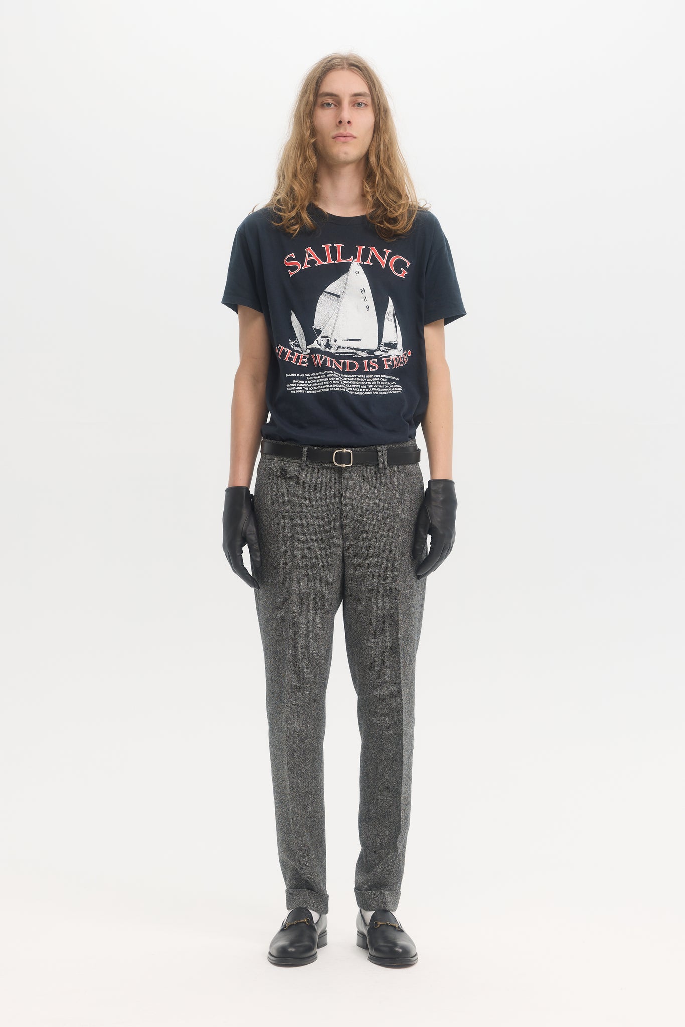 Pantalon fuselé en tweed de laine vierge gris