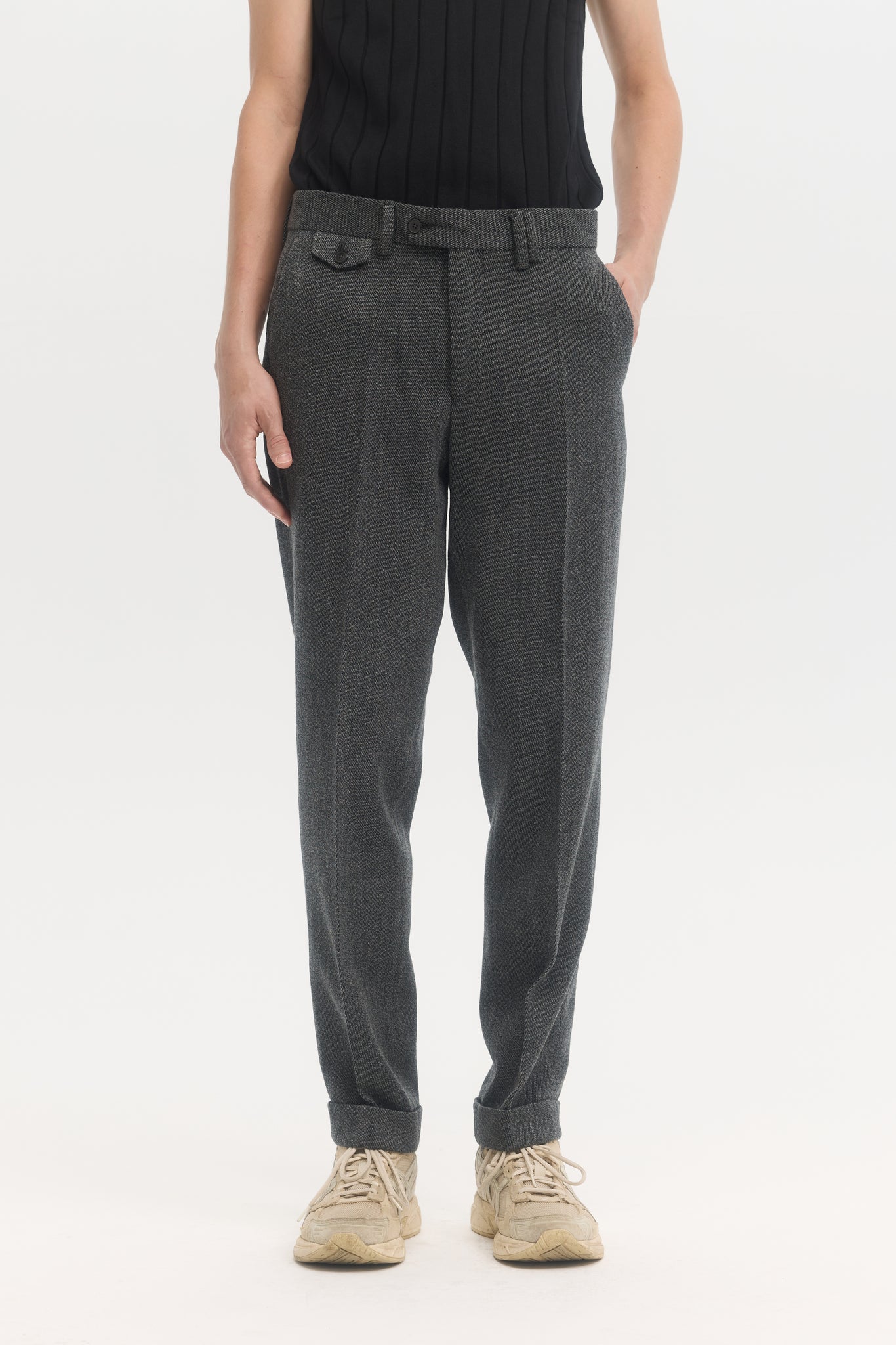 Pantalon fuselé en gabardine mélangée charbon