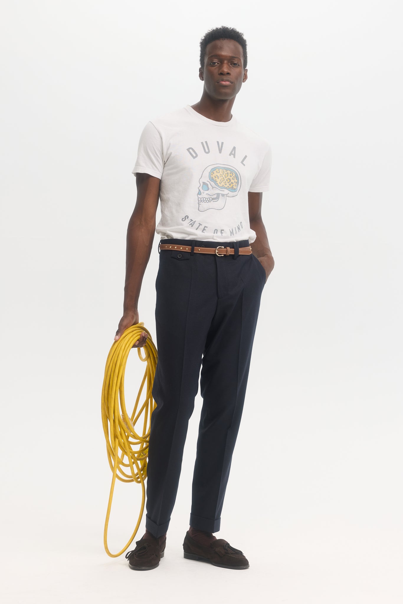 Pantalon fuselé en flanelle de laine légère marine