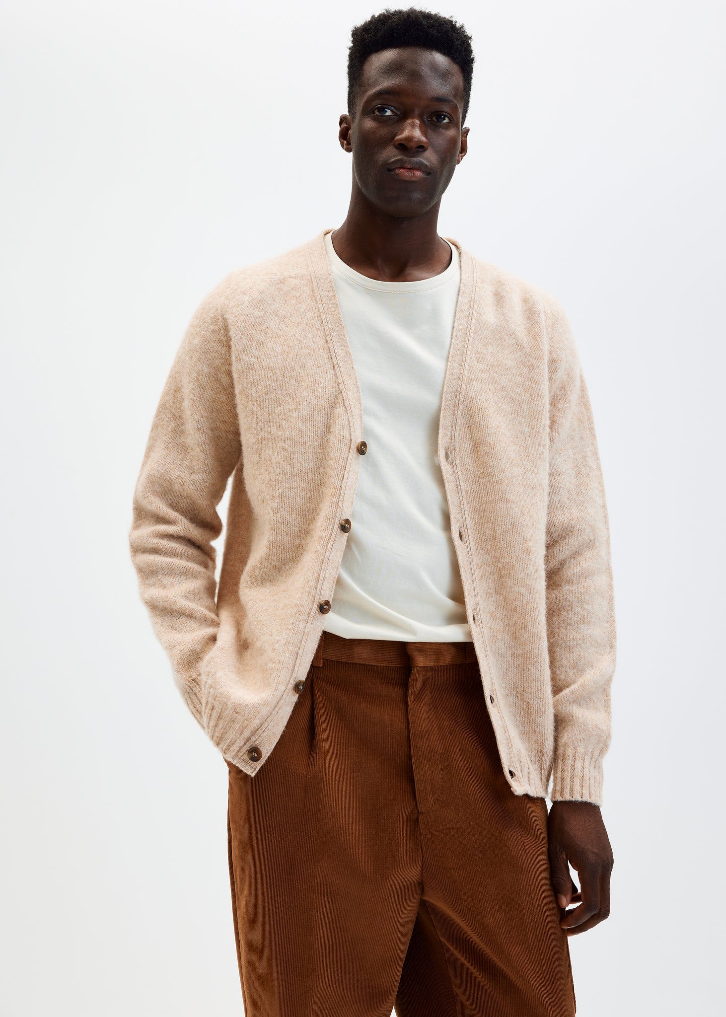 Cardigan en laine brossée sable
