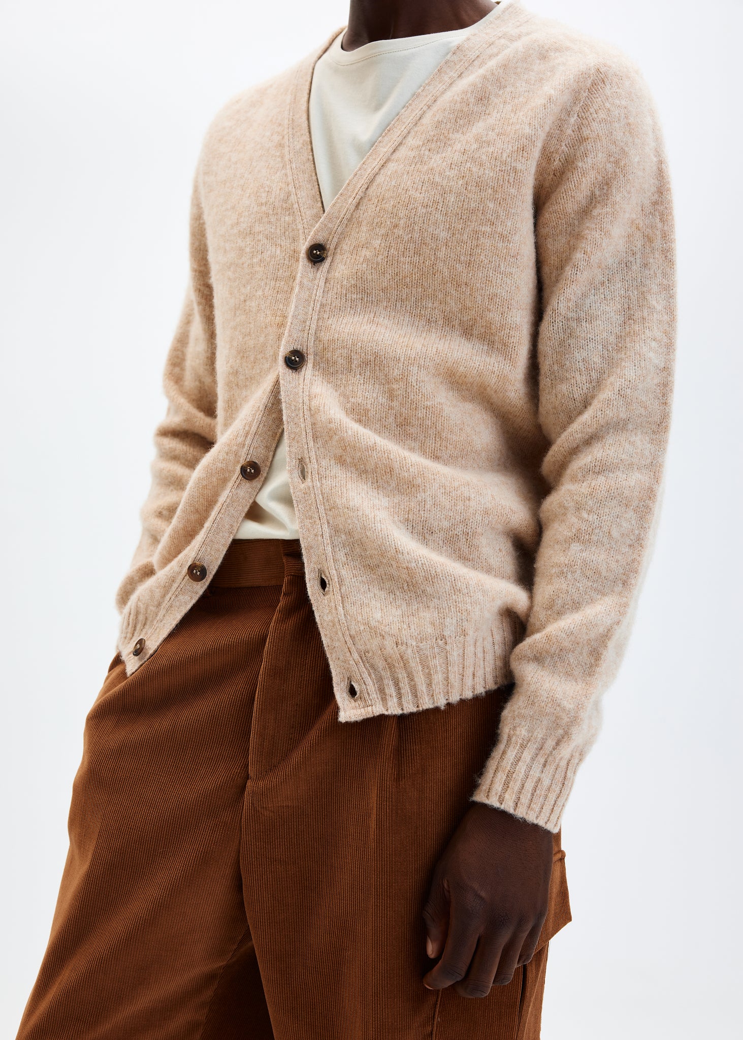 Cardigan en laine brossée sable