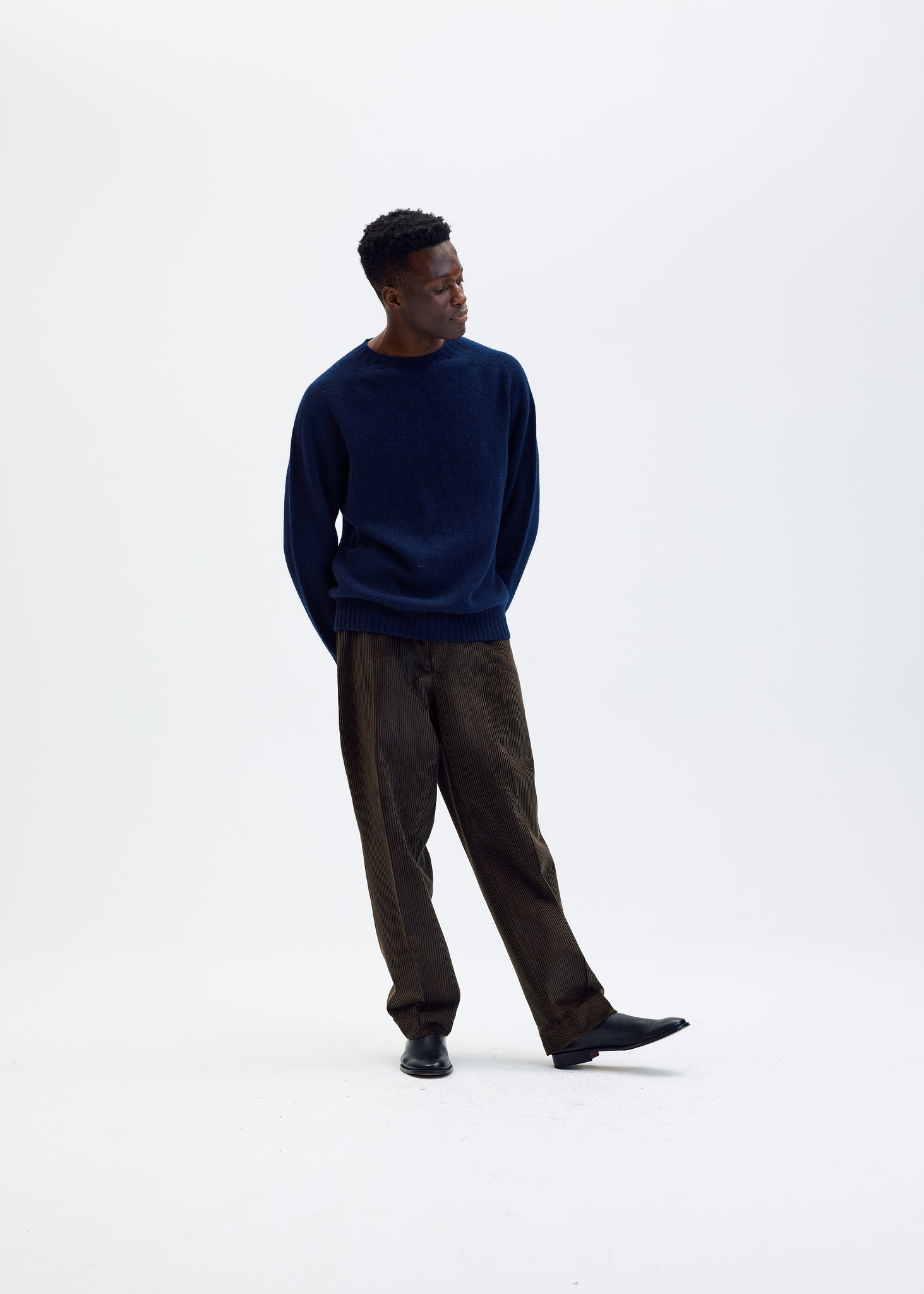 Navy shetland wool crewneck