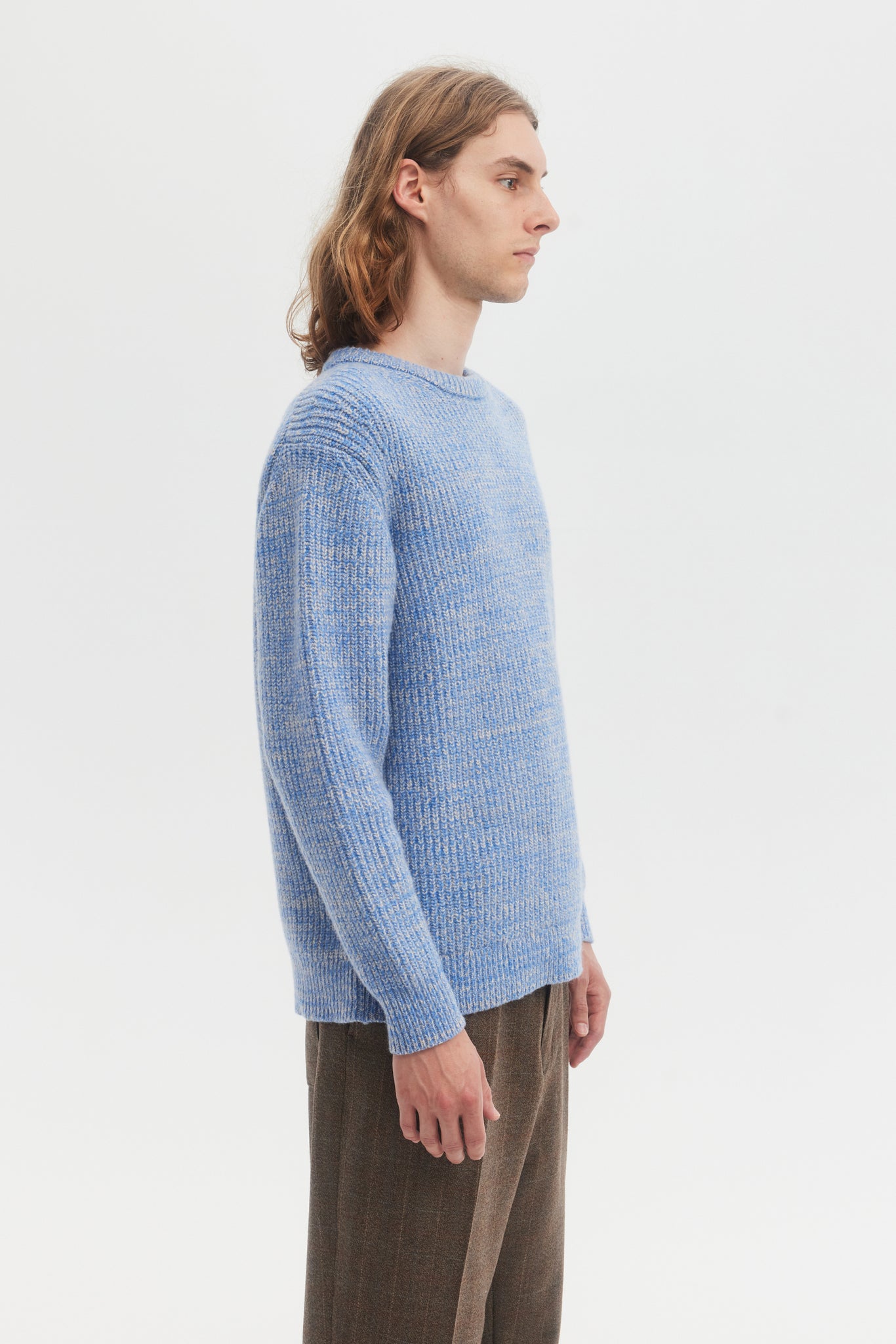 Pull côtelé bleu en pure laine mérinos